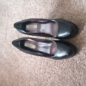 High heel platform pumps. Size 9